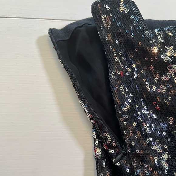 YMI Black & Silver Sequin Mini Skirt size M - Picture 4 of 9